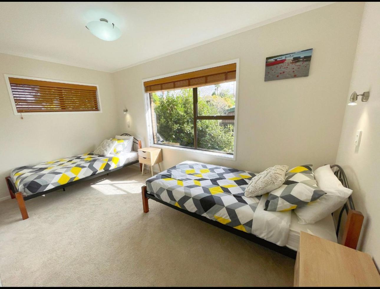 Spacious Retreat With Mountain View Rotorua Luaran gambar